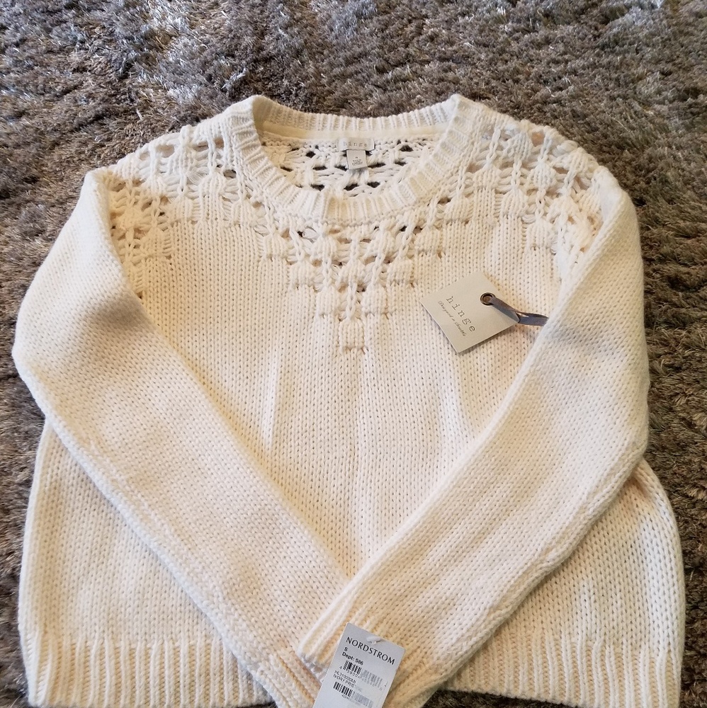 Beautiful Hinge ivory sweater NWT